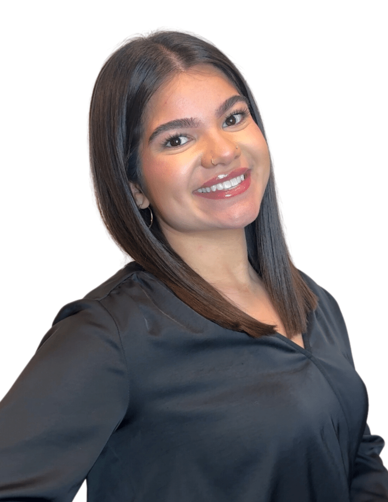 Headshot of Alejandra Vasquez, REALTOR® with CENTURY 21 ProLink, licensed in Iowa and Nebraska.