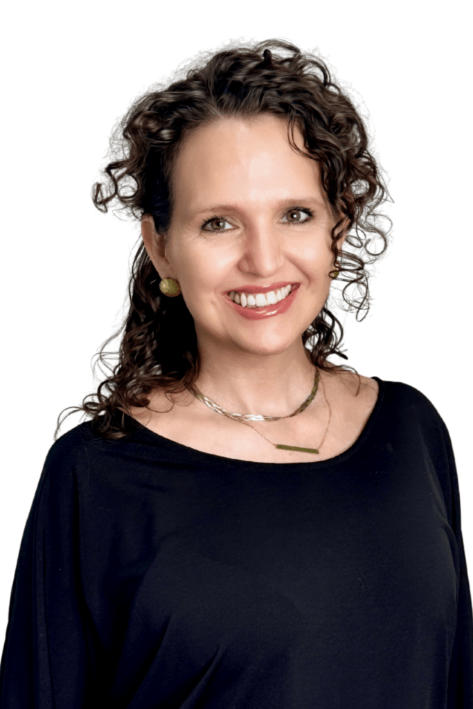 Leilani Osborne, Pending Coordinator at CENTURY 21 ProLink, smiling in a professional headshot.