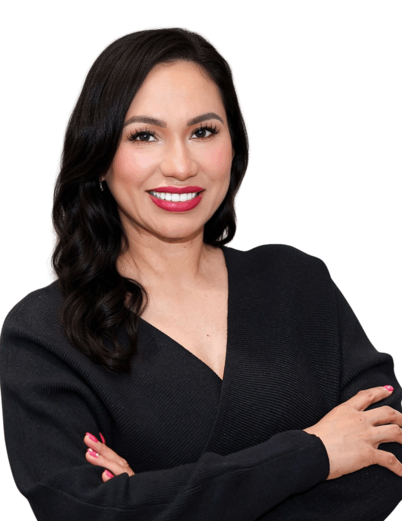 Felina Perez REALTOR® with CENTURY 21 ProLink, bilingual real estate agent licensed in Iowa and South Dakota
